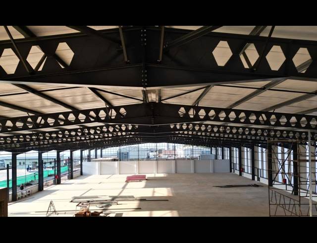 1,160M² WAREHOUSE TO LET IN WATERFALL